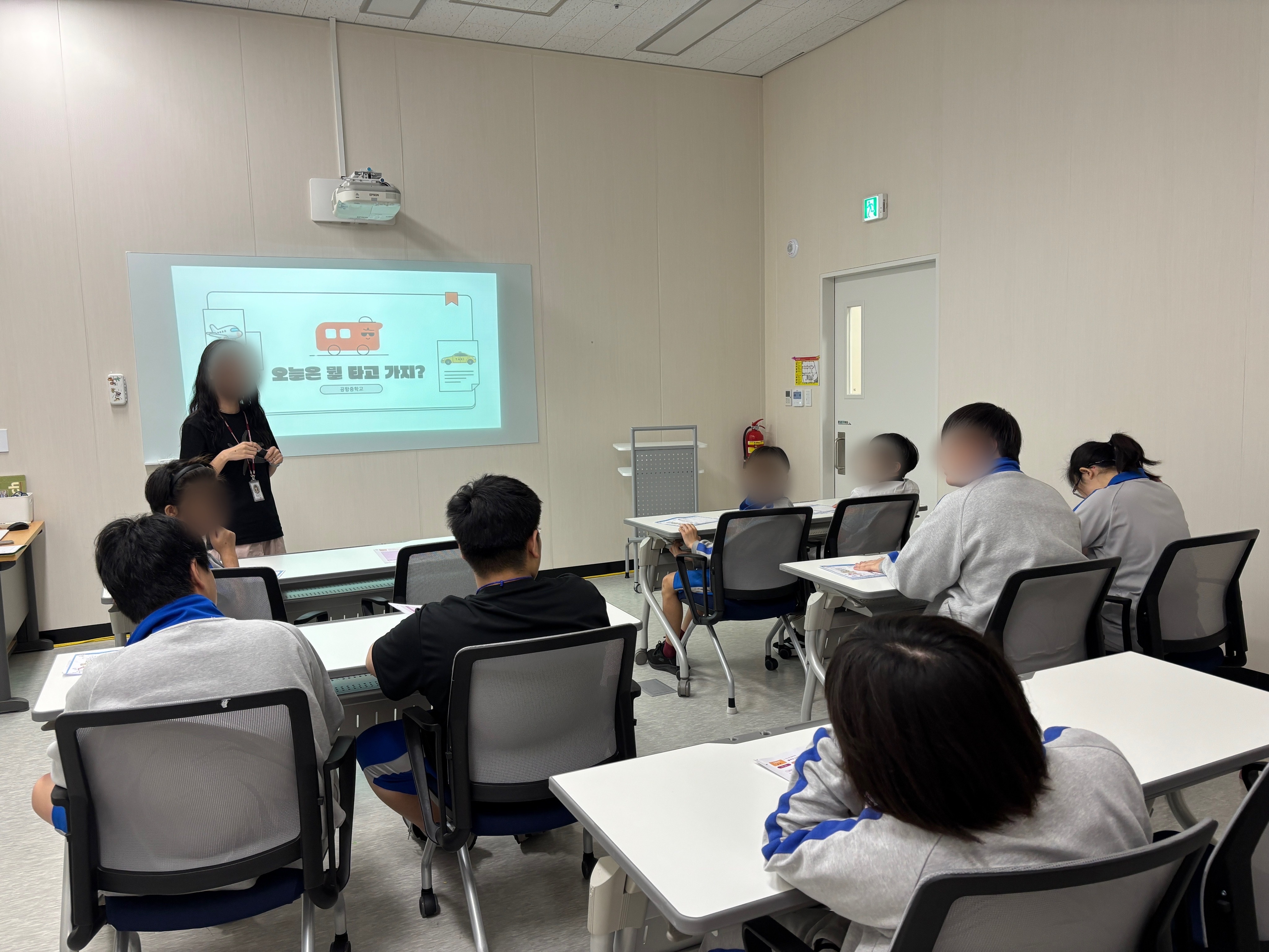 1759119105.93WXfVZjsabX 1.jpg