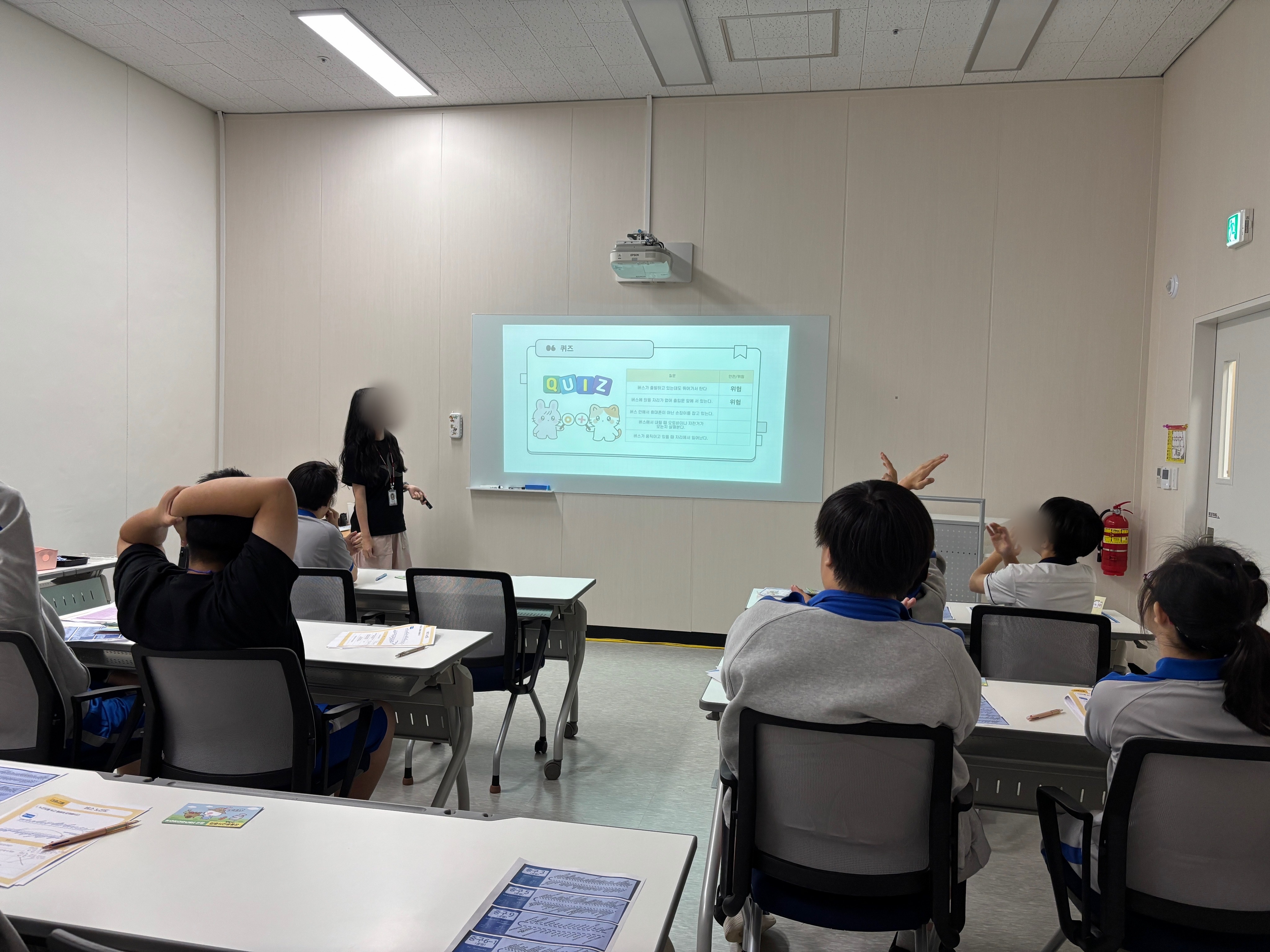 1759119113.91syUCyQSMGV 3.jpg